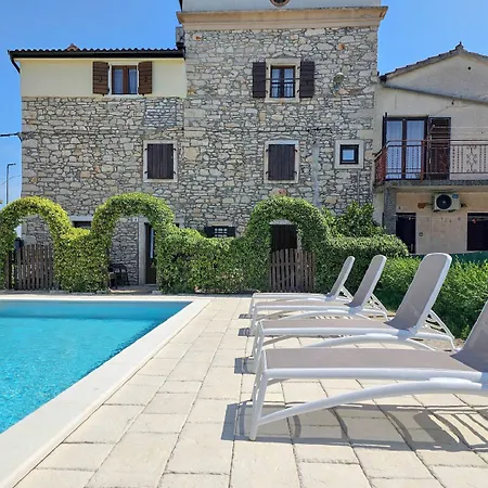 Apartman Cozy Studio Im Steinhaus Mit Pool, Klima, Wifi