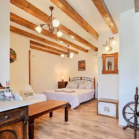 Cozy Studio Im Steinhaus Mit Pool, Klima, Wifi